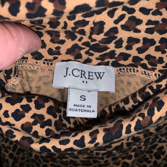 J Crew S leopard print normcore basic turtleneck top - Picture 3 of 3